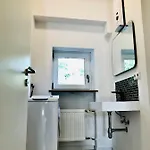아파트 Naabsuite